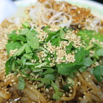 らーめん金竜 - 三つ葉・胡麻