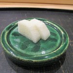 あま木 - 山芋の山葵漬け。　　　　　　2019.04.06