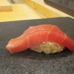 あま木 - 中トロ 鹿児島産：蕩けますぅ～！　美味しさがくちの中に広がります。　　　　　　2019.04.06