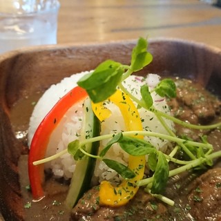 エイチ エム ティー カフェ ダイニング_1