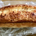 KITSUNE BAKERY - ガーリックフランス 160円＋税