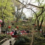 いろり山賊 - 庭園内部