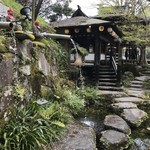 いろり山賊 - 庭園内も広いです