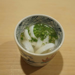 鮨 あらい - のれそれ昆布出汁スープ