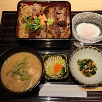 しゃぶしゃぶ・すし 八山 - 