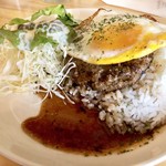 カフェ&ダイニング オーリーズ - ロコモコ900円ソフトドリンク付