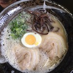 久留米ラーメン丸八 - ラーメン　630円