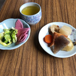 梅山食堂 - 料理写真:サービスの提供