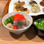 スーパーホテル Lohas博多駅 - 左