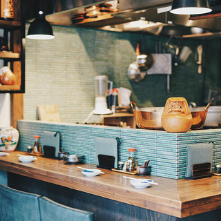 朝まで営業！国際交流もできるかも？