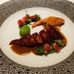 ロオジエ - オマールブルー　ジュドクルスタッセのラケ　プティポワのムースリーヌ　スナップエンドウのファルシ“プランタニエール”　ソースヴァンジョーヌ