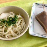 あかね製麺 - しょうゆうどん（冷、小）&蒟蒻のおでん。