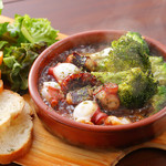 Octopus and Broccoli Ajillo (2 servings)