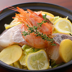 Luxurious Steamed Tajine Pot with Tiger Prawns and White Fish, Salted and Lemon Flavored (2 servings)