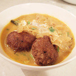 TAPiR - さと芋コロッケ、おくらカレー