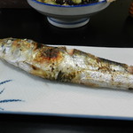 天徳 - イワシの塩焼きはたまり酢につけて頂きます