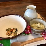 CAFE ホトリ - 客家の擂茶(ホット)650円