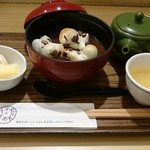 106829320 - 豆餅ぜんざい＆加賀棒茶。