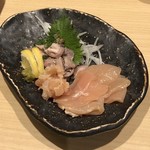 博多華味鳥 - 地鶏タタキ、鶏の生ハム