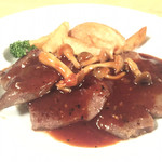 匠亭 - 鹿肉ステーキ