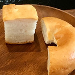 フェアイズアドッグ - ビーガンプレートのパン2種