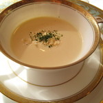 フレンチレストラン 千秋亭 - （2011）スープ。今年はカリフラワー