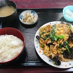 HONGMEI - きくらげと玉子炒め（800円）
