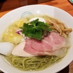 麺屋 六感堂 - 特製ワンタングリーン麺（しお）