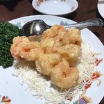 菜香新館 - 華やかなひと皿。大海老のマヨネーズ風味