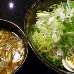 麺処 蓮海 - 醤油つけ麺にネギトッピング。