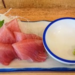 106855206 - マグロ刺し 200円