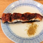 106855216 - うな串 150円