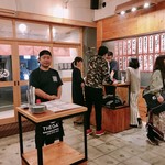 バルネオ大衆酒場 二代目 踊る肉だんご - 店内！