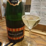 スタンドシャン食 Osaka北新地 Champagne & GYOZA BAR - 