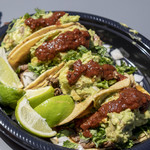 NORTHGATE MARKET - タコス・カルネアサダ2.5ドル／個。