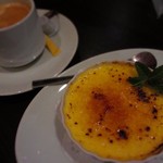 ジュイップ - クレームブリュレとホットコーヒー