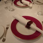 ボン・ヴィヴァン - テーブル