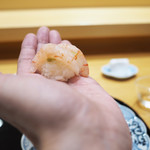 小松 弥助 - 甘えびの握り