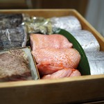 津の守坂 小柴 - 焼物はこの中から選択