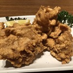 鳥げん - ひな鳥のから揚げ。600円