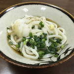 仁鶴 - ぶっかけうどん冷小300円(税込)