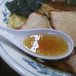 とらや分店 村田や - スープはこんな感じ(光っちやいやした)