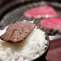 柳橋焼にく わにく - ご飯と一緒に♪
