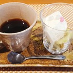 Wakura - 食後のコーヒーとデザート