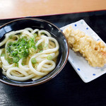 本格手打うどん はゆか - かけうどんと、とり天