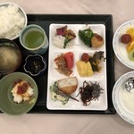 Shiroyama Hoteru Kagoshima - バイキング形式の朝食