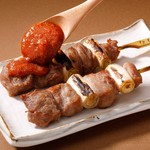 Yakitori Hibiki Am Bekkan - 名物の特撰かしら串　豚のコメカミ肉です