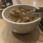 希須林 - テーブルには無料の搾菜