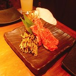 炭火焼ホルモン ぐう 新橋 - ヤン（？？？）