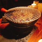 炭火焼ホルモン ぐう - テーブルセット/七輪